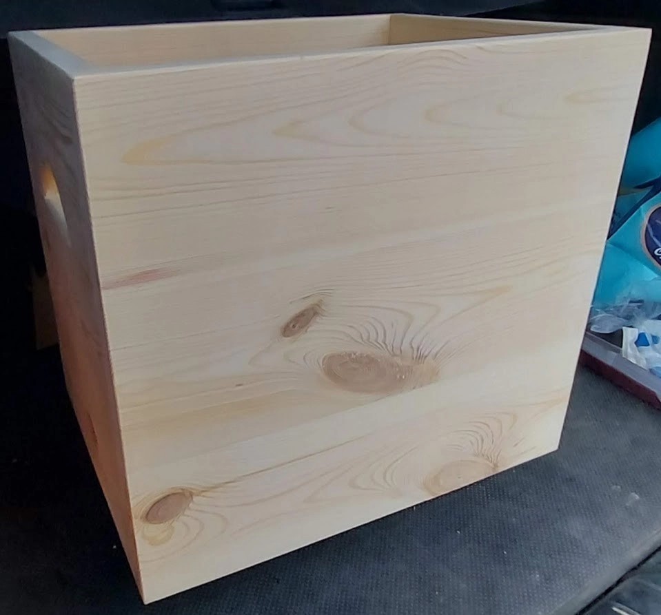 Skrzynka na piwo 12 butelek - przegródki - obrazek 3