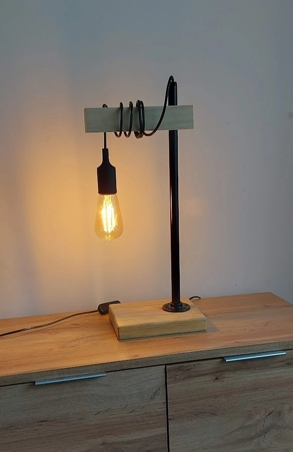 Lampka stojąca - obrazek 3